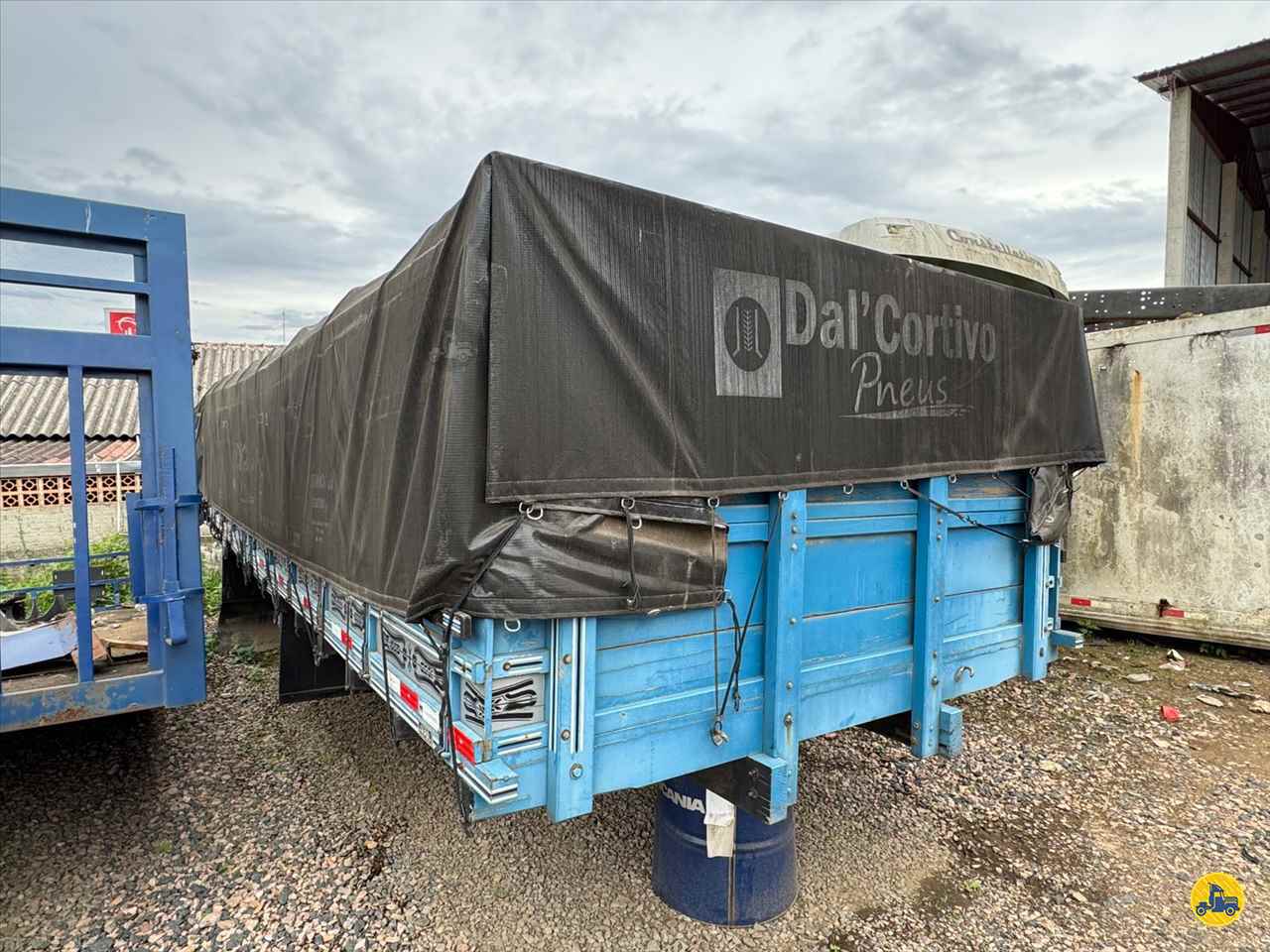 CARROCERIA SOBRE CHASSI  TRUCK GRANELEIRA MacTruck CURITIBA PARANÁ PR